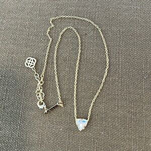 Kendra Scott necklace